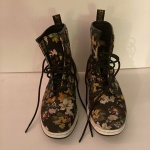 Barely Used Canvas Floral Doc Martens Size 6